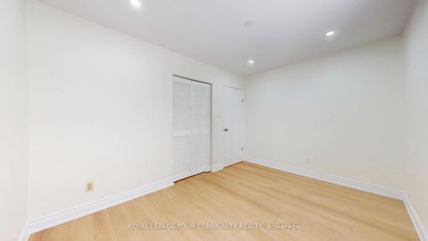 Photo 15 at 14 Lonsdale Place, Grove East, Barrie