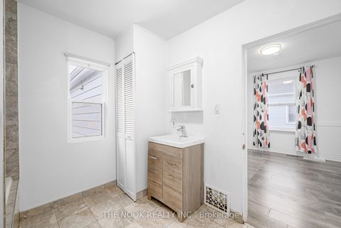 Photo 18 at 219 Verdun Road, Central, Oshawa