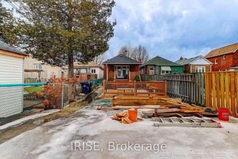 Photo 23 at 43 Mould Avenue, Smythe, Toronto