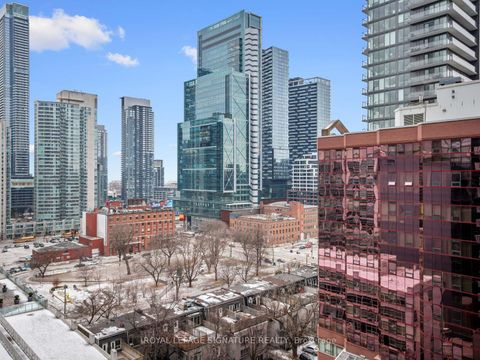 Photo 12 at 1410 - 375 King Street W, Waterfront Communities C1, Toronto