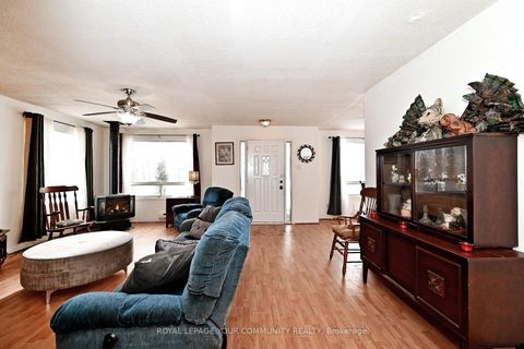 Photo 13 at 704 Hastings Avenue, Alcona, Innisfil