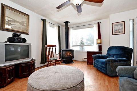 Photo 17 at 704 Hastings Avenue, Alcona, Innisfil