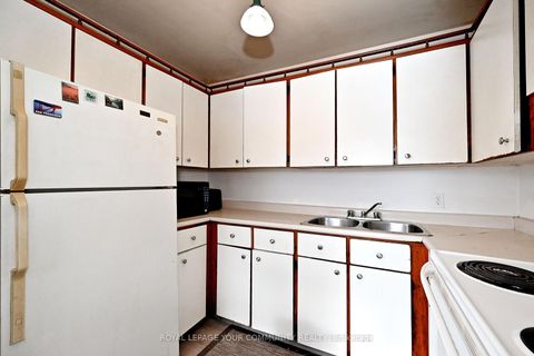 Photo 25 at 704 Hastings Avenue, Alcona, Innisfil