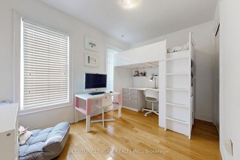 Photo 16 at 76 Hargrave Lane, York Mills, Toronto