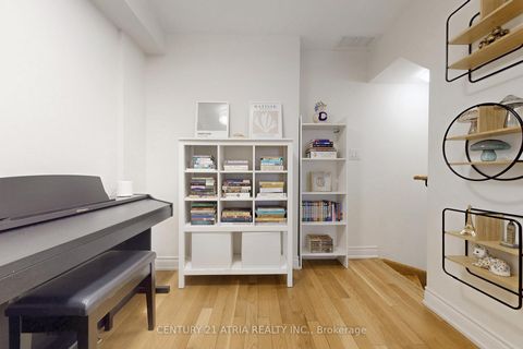 Photo 23 at 76 Hargrave Lane, York Mills, Toronto