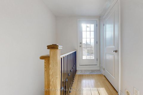 Photo 31 at 76 Hargrave Lane, York Mills, Toronto