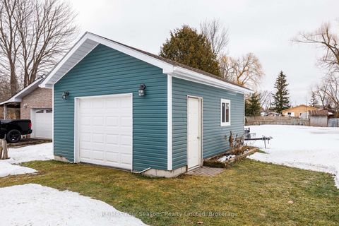 Photo 5 at 225 Christopher Street, Stayner, Clearview