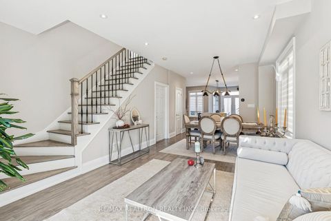 Photo 8 at 72 Saint Damian Avenue, Vellore Village, Vaughan