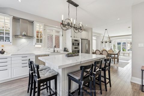 Photo 14 at 72 Saint Damian Avenue, Vellore Village, Vaughan