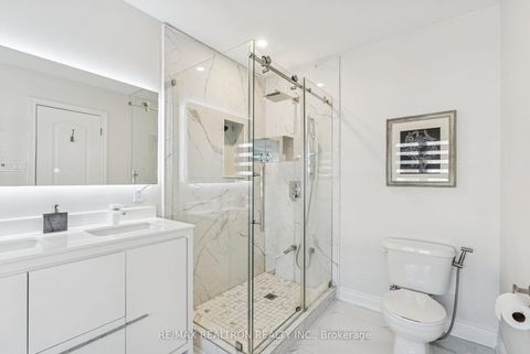 Photo 26 at 72 Saint Damian Avenue, Vellore Village, Vaughan