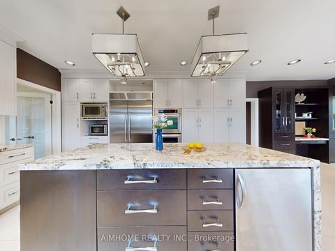 Photo 21 at 145 Renaissance Court, Beverley Glen, Vaughan