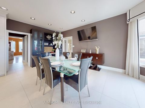 Photo 23 at 145 Renaissance Court, Beverley Glen, Vaughan