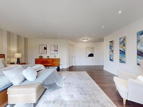 Photo 29 at 145 Renaissance Court, Beverley Glen, Vaughan