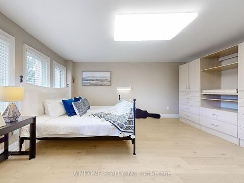 Photo 40 at 145 Renaissance Court, Beverley Glen, Vaughan