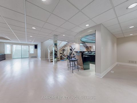 Photo 43 at 145 Renaissance Court, Beverley Glen, Vaughan