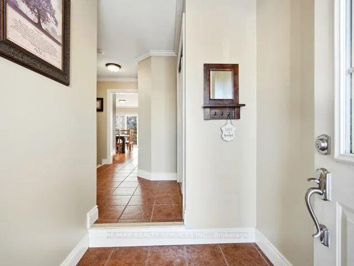 Photo 4 at 1131 Zimmerman Crescent, BE Beaty, Milton