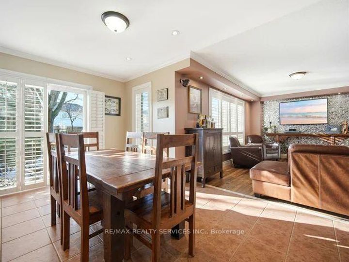 Photo 8 at 1131 Zimmerman Crescent, BE Beaty, Milton