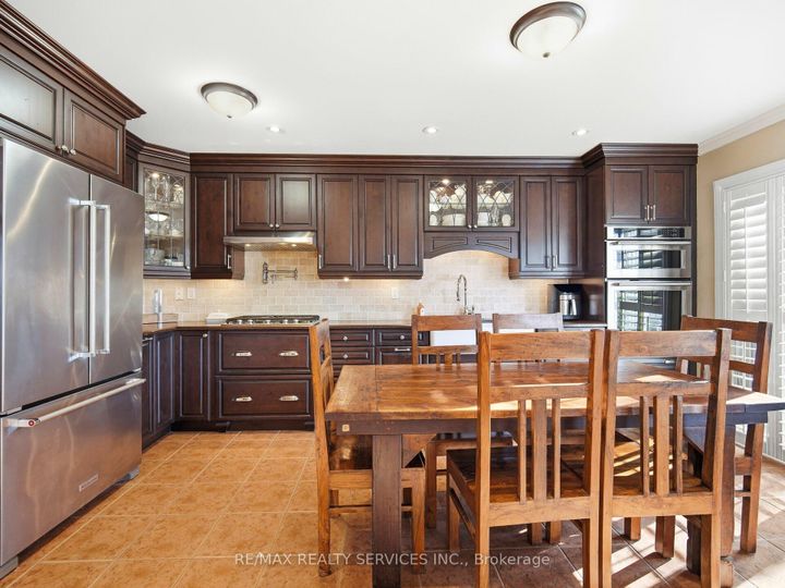 Photo 12 at 1131 Zimmerman Crescent, BE Beaty, Milton