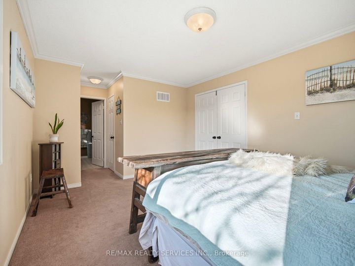 Photo 17 at 1131 Zimmerman Crescent, BE Beaty, Milton