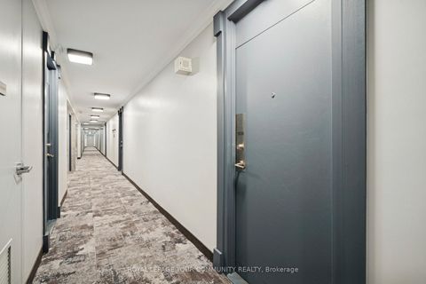 Photo 2 at 1606 - 40 Homewood Avenue, South St. James Town, Toronto