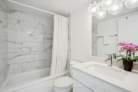 Photo 18 at 1606 - 40 Homewood Avenue, South St. James Town, Toronto