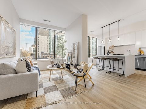 Photo 1 at 402 - 5 St. Joseph Street, Bay Street Corridor, Toronto