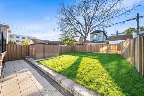 Photo 40 at 62 Inwood Avenue, East York, Toronto