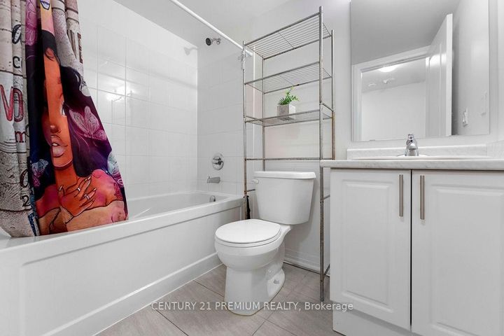 Photo 7 at 715 - 2635 William Jackson Drive, Duffin Heights, Pickering