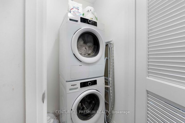 Photo 14 at 715 - 2635 William Jackson Drive, Duffin Heights, Pickering