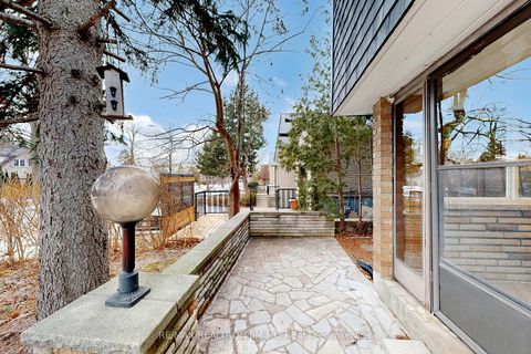 Photo 1 at 31 Angus Drive, Don Valley Village, Toronto