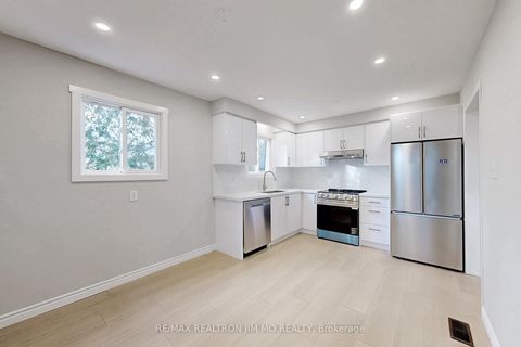 Photo 8 at 31 Angus Drive, Don Valley Village, Toronto