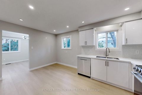 Photo 12 at 31 Angus Drive, Don Valley Village, Toronto