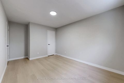 Photo 23 at 31 Angus Drive, Don Valley Village, Toronto