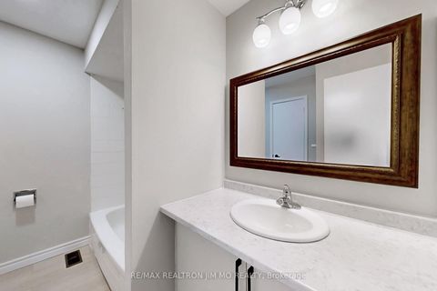 Photo 28 at 31 Angus Drive, Don Valley Village, Toronto