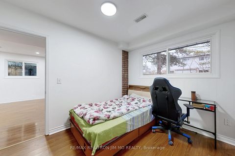 Photo 38 at 31 Angus Drive, Don Valley Village, Toronto