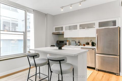 Photo 4 at 708 - 50 Camden Street, Waterfront Communities C1, Toronto