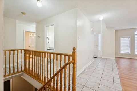 Photo 18 at 136 Marsellus Drive, Holly, Barrie