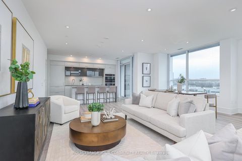 Photo 14 at 411 - 10 Inn On The Park Drive, Don Mills, Toronto