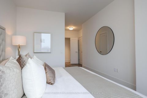 Photo 27 at 411 - 10 Inn On The Park Drive, Don Mills, Toronto