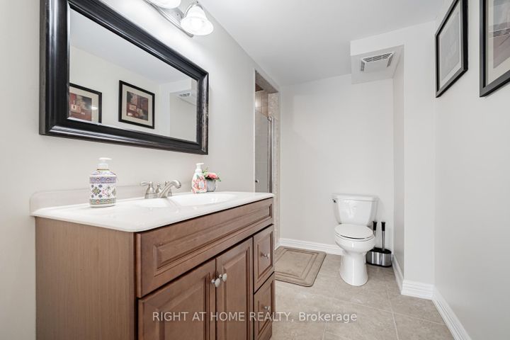 Photo 27 at 67 Timna Crescent, Patterson, Vaughan