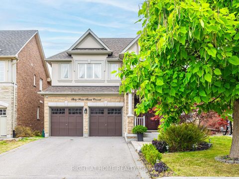 Photo 3 at 67 Timna Crescent, Patterson, Vaughan