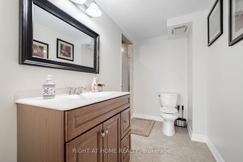 Photo 27 at 67 Timna Crescent, Patterson, Vaughan