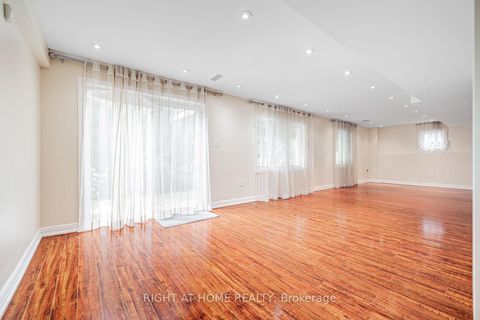 Photo 28 at 67 Timna Crescent, Patterson, Vaughan