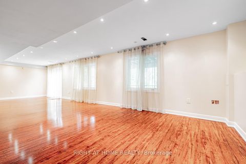 Photo 31 at 67 Timna Crescent, Patterson, Vaughan