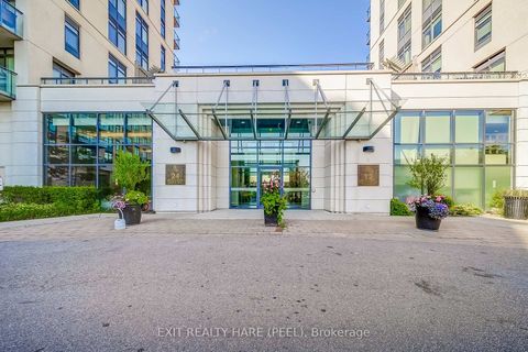 Photo 2 at 706 - 12 Woodstream Boulevard, Vaughan Grove, Vaughan