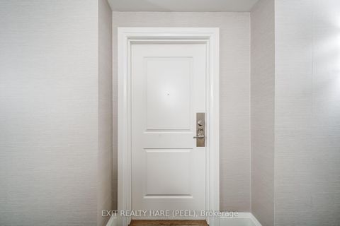 Photo 3 at 706 - 12 Woodstream Boulevard, Vaughan Grove, Vaughan