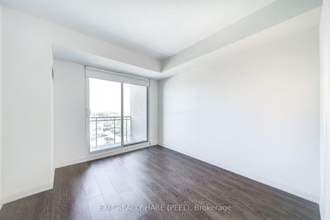 Photo 8 at 706 - 12 Woodstream Boulevard, Vaughan Grove, Vaughan