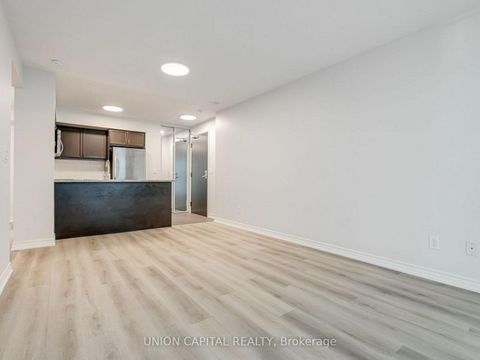 Photo 4 at 1007 - 19 Grand Trunk Crescent, Waterfront Communities C1, Toronto