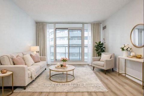 Photo 5 at 1007 - 19 Grand Trunk Crescent, Waterfront Communities C1, Toronto