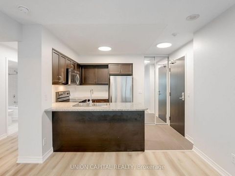 Photo 7 at 1007 - 19 Grand Trunk Crescent, Waterfront Communities C1, Toronto